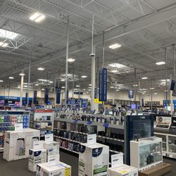 Best Buy Clarksville - Sales floor