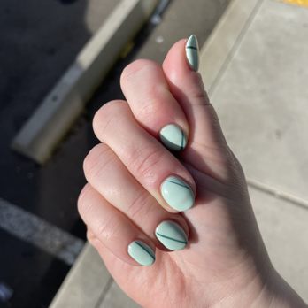 Urban Nail Box - Gel manicure with 10-minute design - Nail Salons Near Me - Seattle, Washington