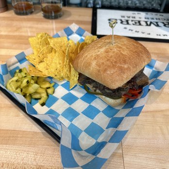 Farmers Kitchen + Bar - Ma's Roast Beef - yummy! - New American Near Me - Minneapolis, Minnesota