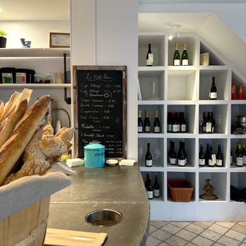 Le Petit Pain - Cafes Near Me - Toronto, Ontario Le Petit Pain - Cafes Near Me - Toronto, Ontario