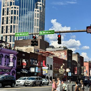 Broadway Historic District - 09.01.25 historic downtown referred to as "Honky Tonk Row" or "Lower Broad" reigns as the entertainment heart of Music City - Local Flavor Near Me - Nashville, Tennessee Broadway Historic District - 09.01.25 historic downtown referred to as "Honky Tonk Row" or "Lower Broad" reigns as the entertainment heart of Music City - Local Flavor Near Me - Nashville, Tennessee