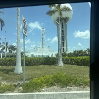 USA Transfers - USA transfers took us to the airport upon arrival and departure. - Airport Shuttles Near Me