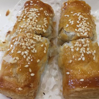 Grand Crystal Seafood Restaurant - Baked BBQ Pork Pastry 义燒酥 - Dim Sum Near Me - Burnaby, British Columbia Grand Crystal Seafood Restaurant - Baked BBQ Pork Pastry 义燒酥 - Dim Sum Near Me - Burnaby, British Columbia