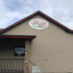 Wiggly Field - Entrance