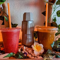 Juice Stop - Power Play smoothie and Tumeric Glow veggie juice