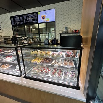 Paris Baguette - Bakeries Near Me - Hilton Head, South Carolina