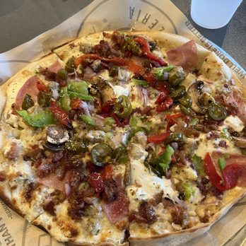 Pieology Pizzeria, Folsom - Make your own pizza - Pizza Near Me - Folsom, California