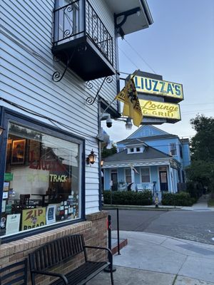Liuzza's by the Track by null