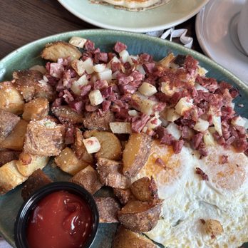 Brunch Berry - Irish Plate - Coffee & Tea Near Me - New Berlin, Wisconsin