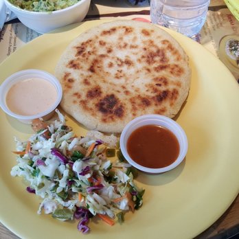 El Callejon - Salvadoran Near Me - Golden, Colorado