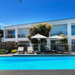 Hotel Bellevue - Swimming pool