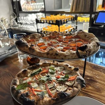 Back to Back - Thats Hot, Honey - Pizza Near Me - San Francisco, California Back to Back - Thats Hot, Honey - Pizza Near Me - San Francisco, California
