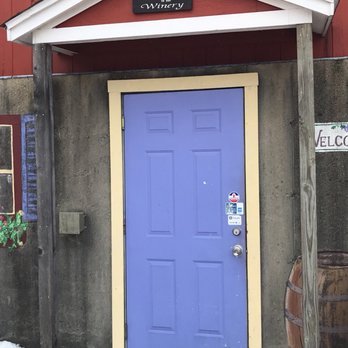 Running Brook Vineyard & Winery - Adorable entrance - Wineries Near Me - North Dartmouth, Massachusetts Running Brook Vineyard & Winery - Adorable entrance - Wineries Near Me - North Dartmouth, Massachusetts