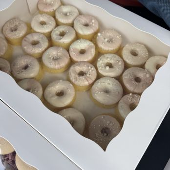 Really Cute Sweets - Mini donuts - Desserts Near Me Really Cute Sweets - Mini donuts - Desserts Near Me
