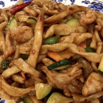 Shan Dong - Chicken chow mein (hand made noodles $1.00 extra) - Chinese Near Me - Oakland, California