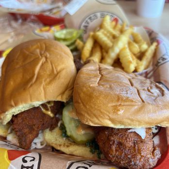 Dave's Hot Chicken - Dave's hot 2 Sliders and fries - Chicken Shop Near Me - Orem, Utah