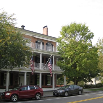 Aurora Inn - Beautiful boutique inn. - Resorts Near Me - Aurora, New York