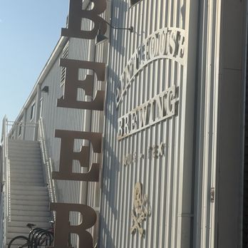 Pinthouse Brewing - Brewpubs Near Me - Austin, Texas
