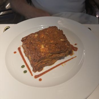 Cenacolo - Lasagna was delicious - Italian Near Me - Cancún, ROO Cenacolo - Lasagna was delicious - Italian Near Me - Cancún, ROO