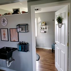 Breezes Hair Salon