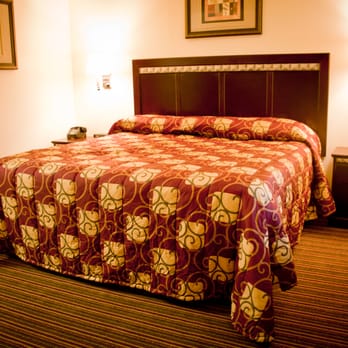 Whispering Palms - Hotels Near Me - Del Rio, Texas
