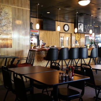 Fumi's Kitchen - Interior breakfast bar - Japanese Near Me - Kailua-Kona, Hawaii