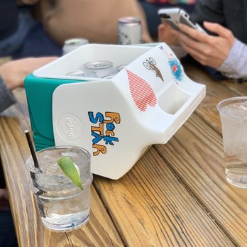 Utopian Tailgate - Sissy pack - Lounges Near Me - Chicago, Illinois