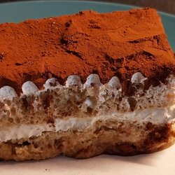 Il Giardino Del Dolce - Tiramisu slice.