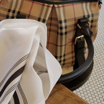 Leoness Cellars - Small table to place purse - Venues & Event Spaces Near Me - Temecula, California Leoness Cellars - Small table to place purse - Venues & Event Spaces Near Me - Temecula, California