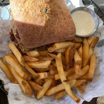 Ludington Bay Brewing - Pulled pork Sandwich - Brewpubs Near Me - Ludington, Michigan Ludington Bay Brewing - Pulled pork Sandwich - Brewpubs Near Me - Ludington, Michigan