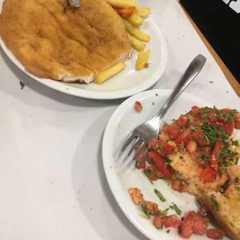 Leonardo Self-service - Chicken cutlets and bruschetta. VERY good. - Italian Near Me - Florence, FI