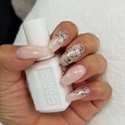 Village Nails - UV gel extensions