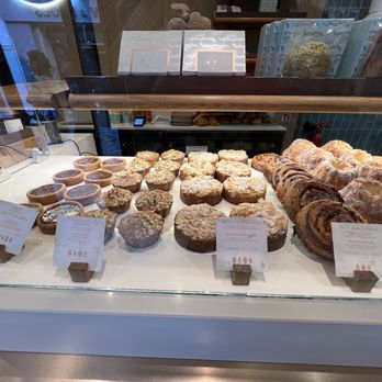 Yann Couvreur - Marais location @ 23 bis Rue des Rosiers, 75004 Paris - Patisserie/Cake Shop Near Me - Paris, 75