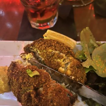 ININE Bistro - Waffles Near Me - New York, New York