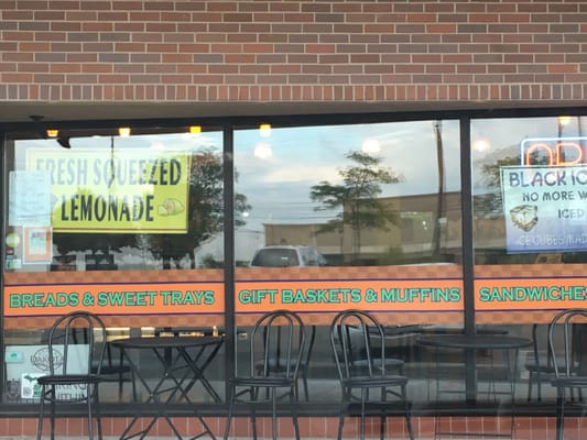 Dakota Bakery - Friendship Circle by null