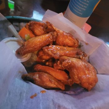 Thirsty Buffalo - a basket of buffalo wings and carrots - Sports Bars Near Me - Buffalo, New York