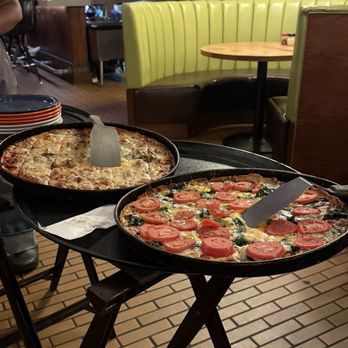 Lou Malnati's Pizzeria - The Lou - Pizza Near Me - Midway, Illinois