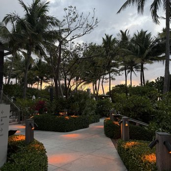 The Miami Beach EDITION - Hotels Near Me - Miami Beach, Florida The Miami Beach EDITION - Hotels Near Me - Miami Beach, Florida