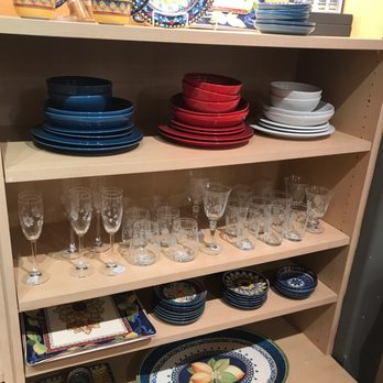Williams-Sonoma - Kitchen & Bath Near Me - Wauwatosa, Wisconsin