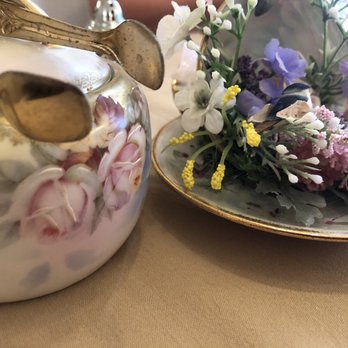 Rustic Root - Table decor - Tea Rooms Near Me - Beech Grove, Indiana