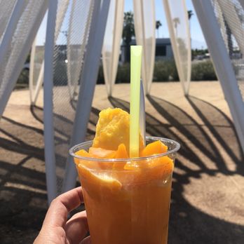 Raspados Esmeralda - We parked in front of the Oculos Sol. - Ice Cream & Frozen Yogurt Near Me - Indio, California