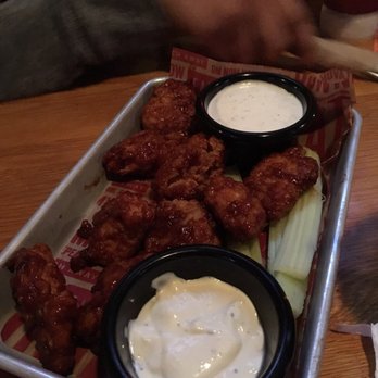 Applebee's Grill + Bar - Boneless wings - Sports Bars Near Me - Helena, Montana