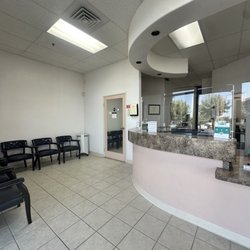Jimmy Duong, DDS - Reception area.