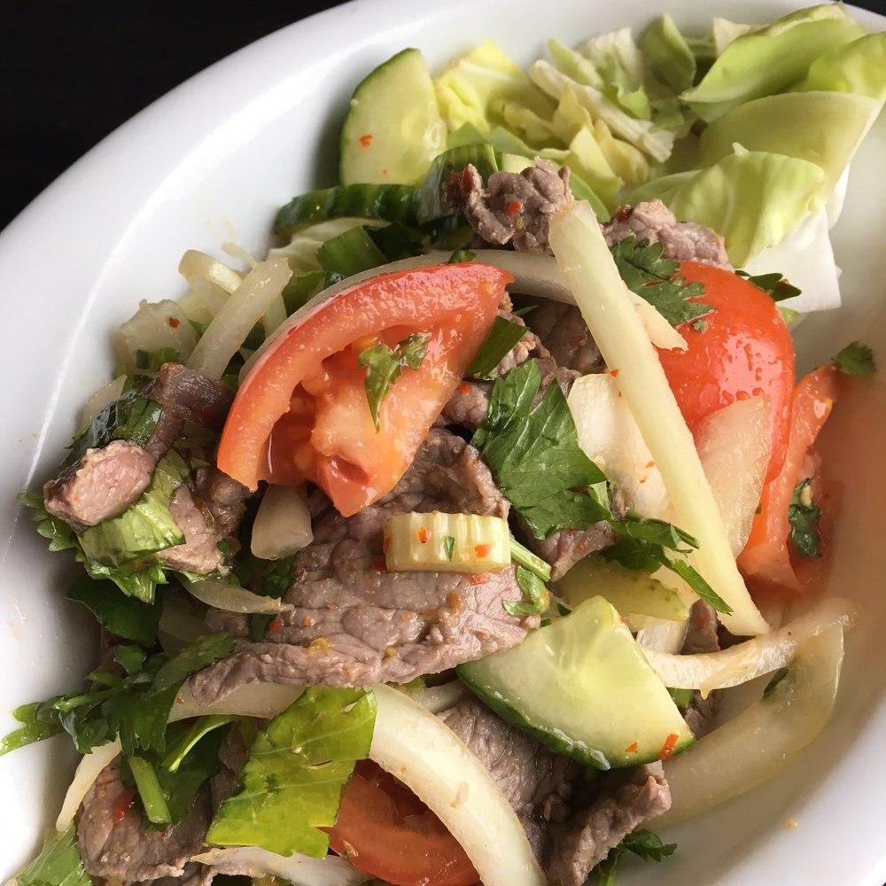 Alom Dee - Beef salad - Thai Near Me - Ramstein-Miesenbach, RP