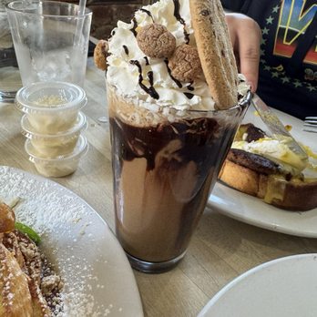Green Eggs Cafe - Chips ahoy latte - Breakfast & Brunch Near Me - Philadelphia, Pennsylvania Green Eggs Cafe - Chips ahoy latte - Breakfast & Brunch Near Me - Philadelphia, Pennsylvania