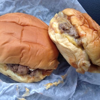 White Manna - Cheeseburger with onions - Burgers Near Me - Hackensack, New Jersey White Manna - Cheeseburger with onions - Burgers Near Me - Hackensack, New Jersey