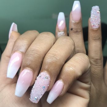 Nails on Fleek - Nail Salons Near Me - Compton, California