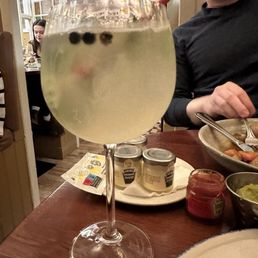 Gin Gin