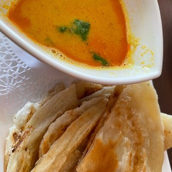 Thai Dishes - Roti canai with chicken (the chicken is inside the curry) - Thai Near Me - Marlton, New Jersey