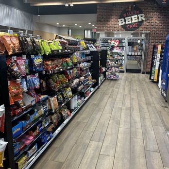 Sheetz - Nice new store with tons of snack options! - Convenience Stores Near Me - Warsaw, North Carolina